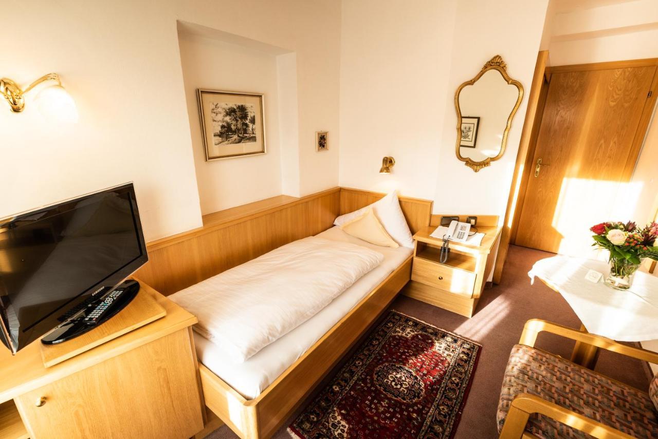 Hotel Helga 3*