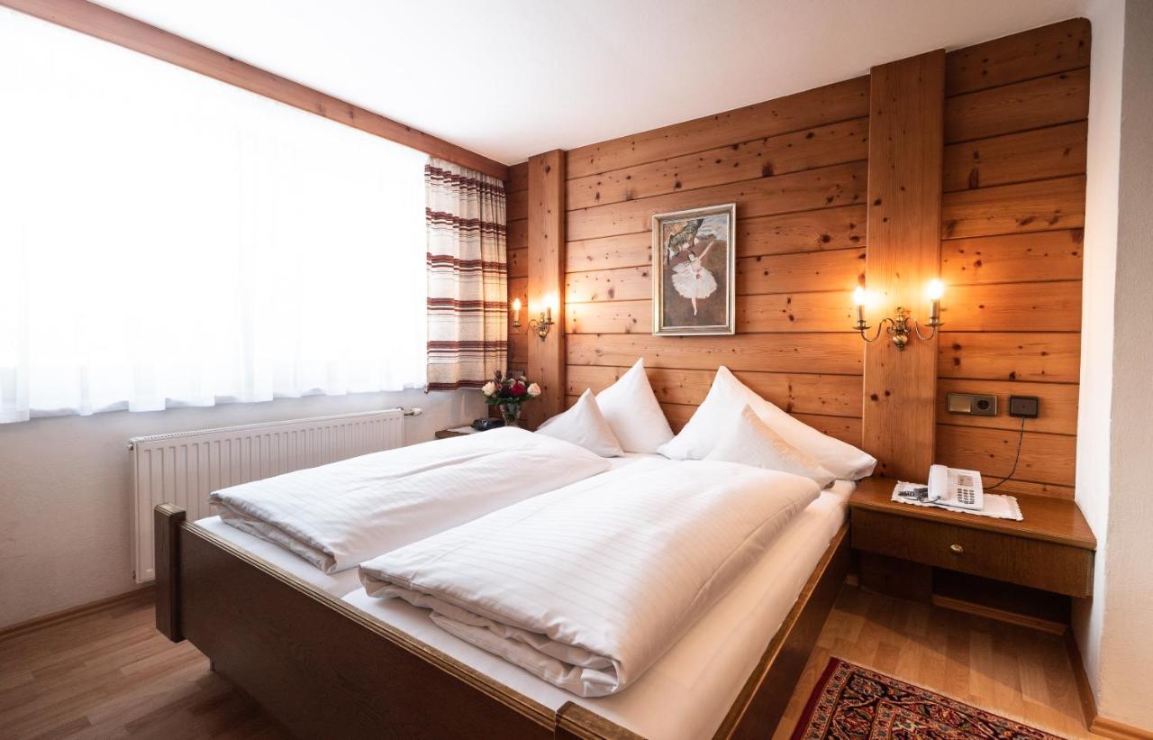 Hotel Helga 3*